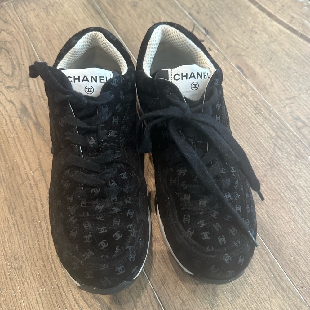 CHANEL Black Womens Sneakers
